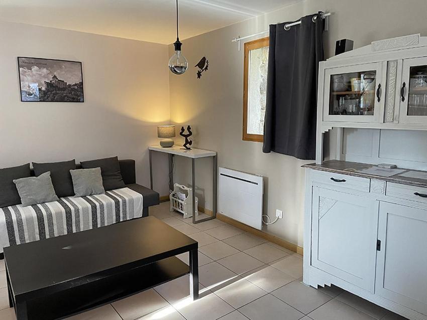 Gite Et Chambres D'Hotes - Sur Le Chemin Des Sens Azerat Exterior photo